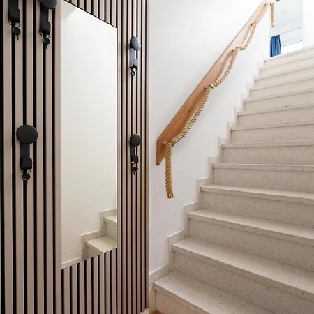 Sonnenhuegel App. 08 *